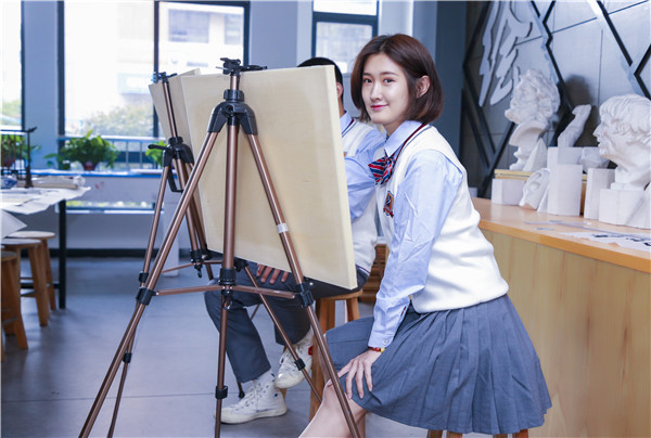 女生读职业学校，学什么<a href=http://njxh.cn target=_blank class=infotextkey>专业</a>好就业