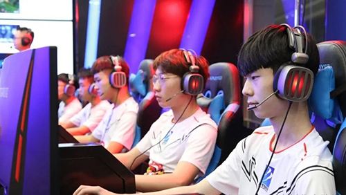 厌学、辍学不可怕,选对<a href=http://njxh.cn target=_blank class=infotextkey>专业</a>照样逆袭 厌学、辍学不可怕,选对<a href=http://njxh.cn target=_blank class=infotextkey>专业</a>照样逆袭